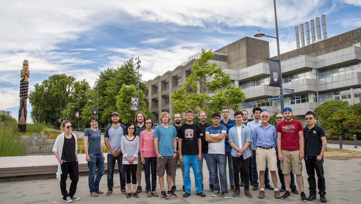 高志增老师在UBC Steve Withers 教授组里的合影（前排右五）